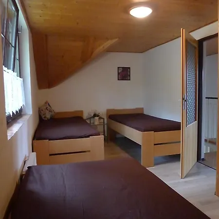 Rekreacni Areal U Prehrady Orlik Apartmán *